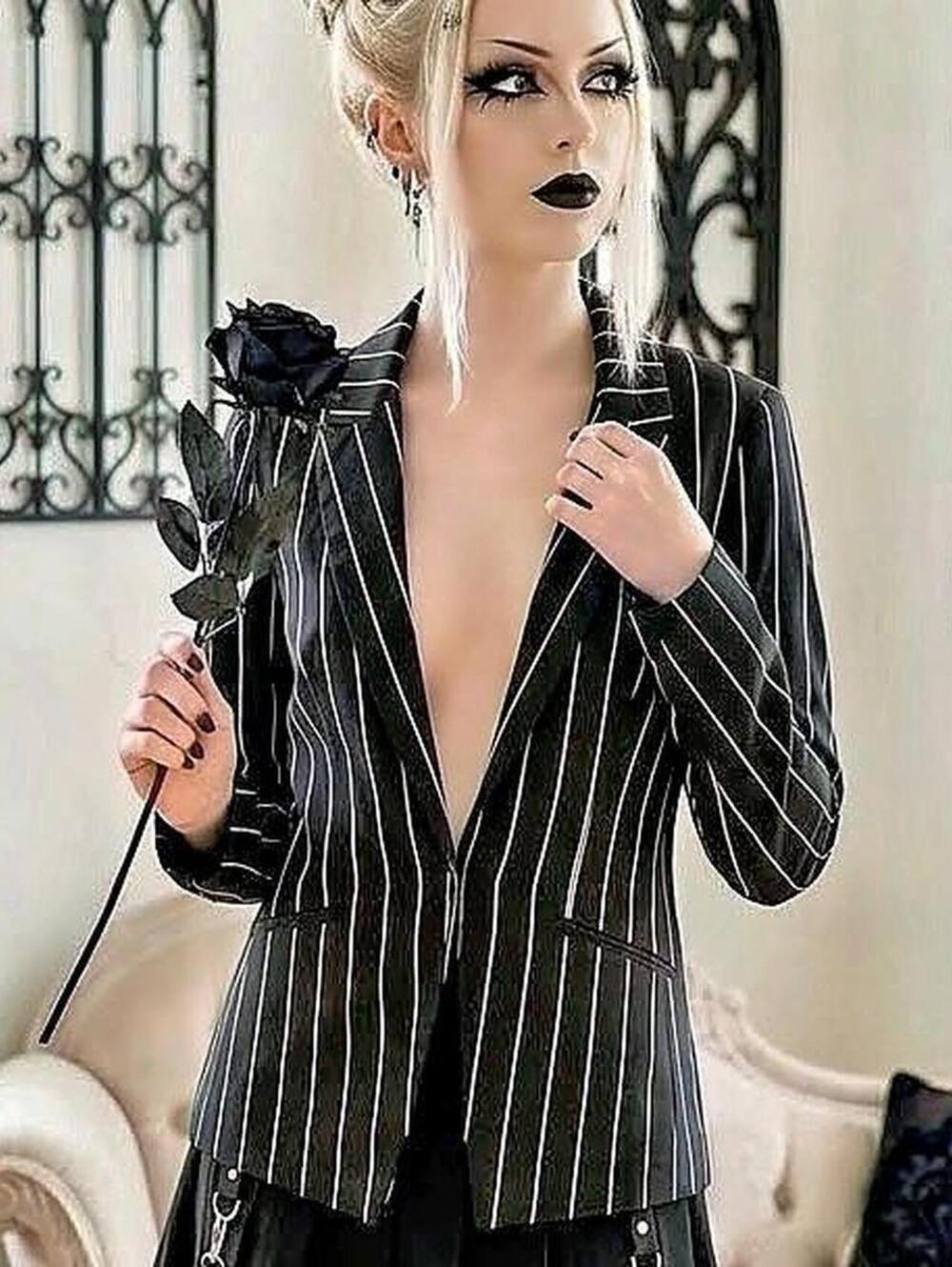 Basement Black & wWhite pinstripe blazer Size S